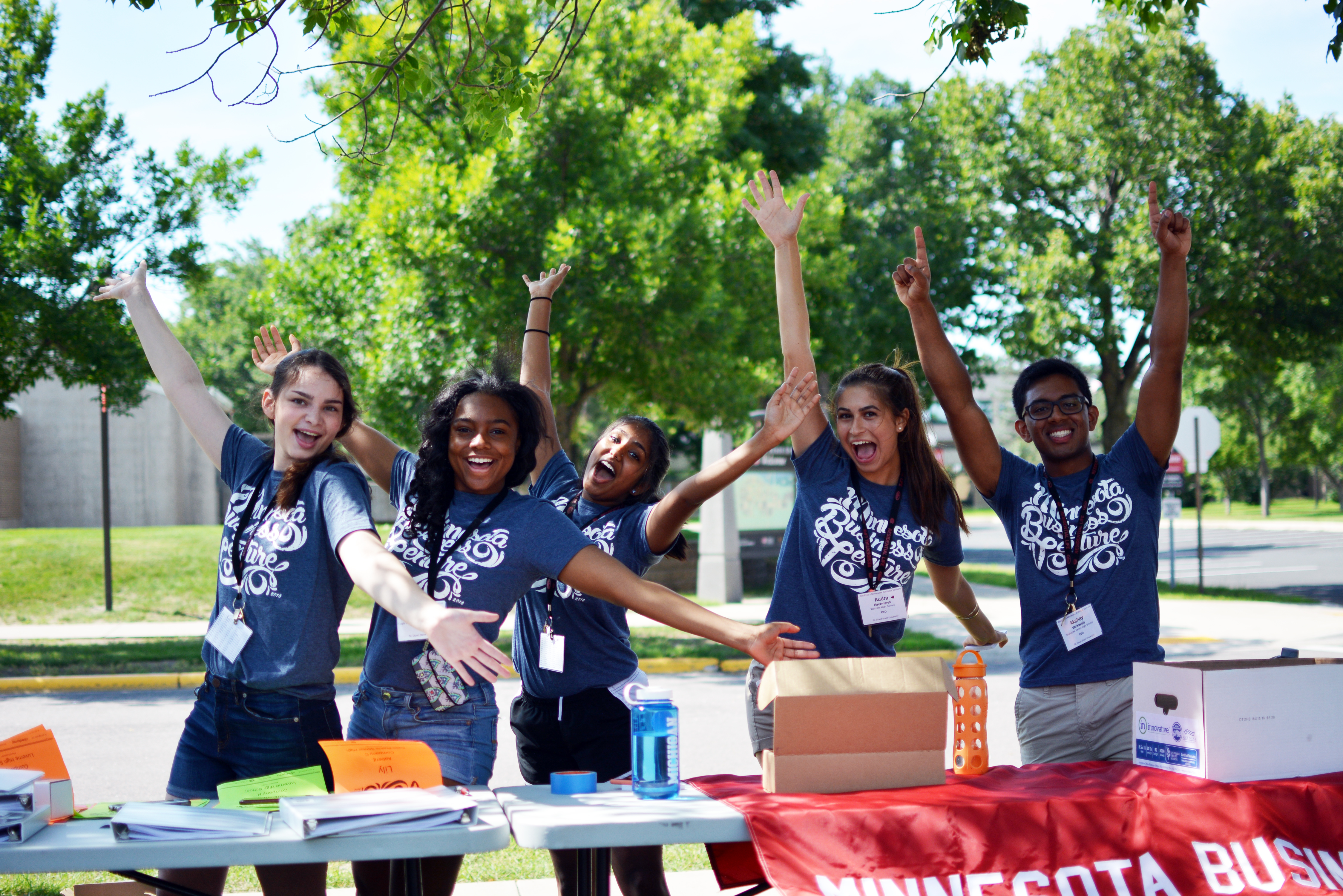 MBV students at registration table